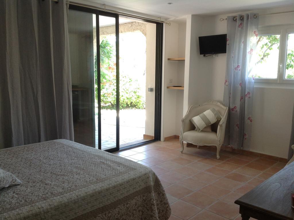 Le Patio Fleuri Hotel Lorgues Bilik gambar
